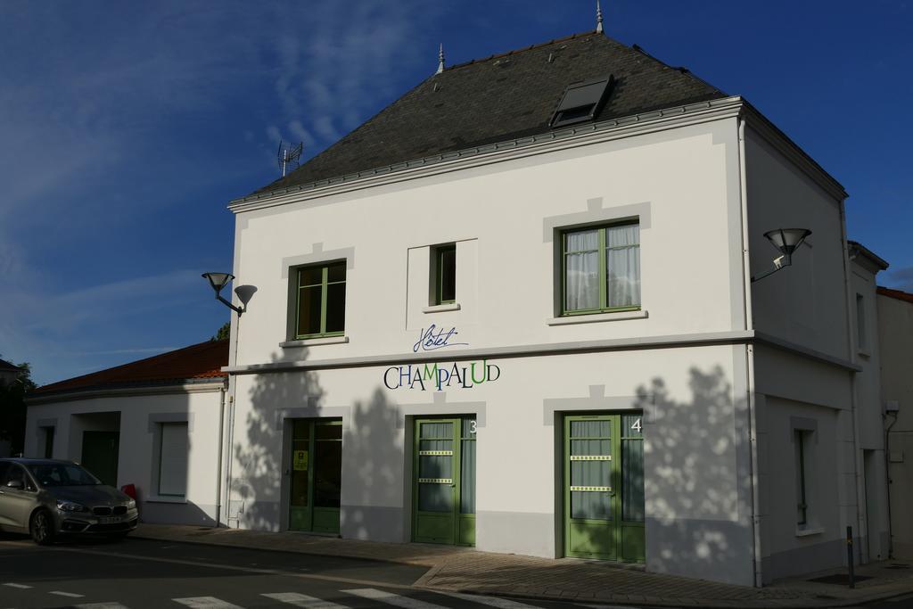 Logis Hotels Le Champalud Restaurant La Citadelle Oree-d'Anjou Exterior photo