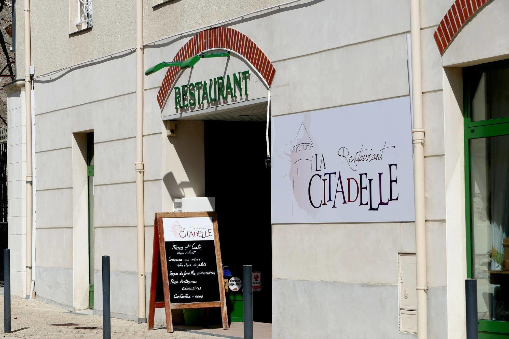 Logis Hotels Le Champalud Restaurant La Citadelle Oree-d'Anjou Exterior photo
